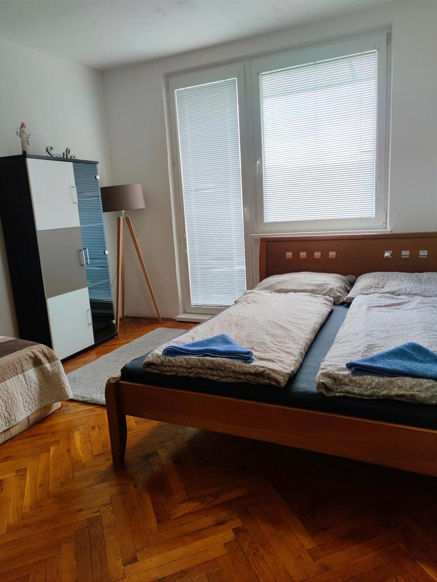 Fast Apartment In The Centrum 레비체 외부 사진
